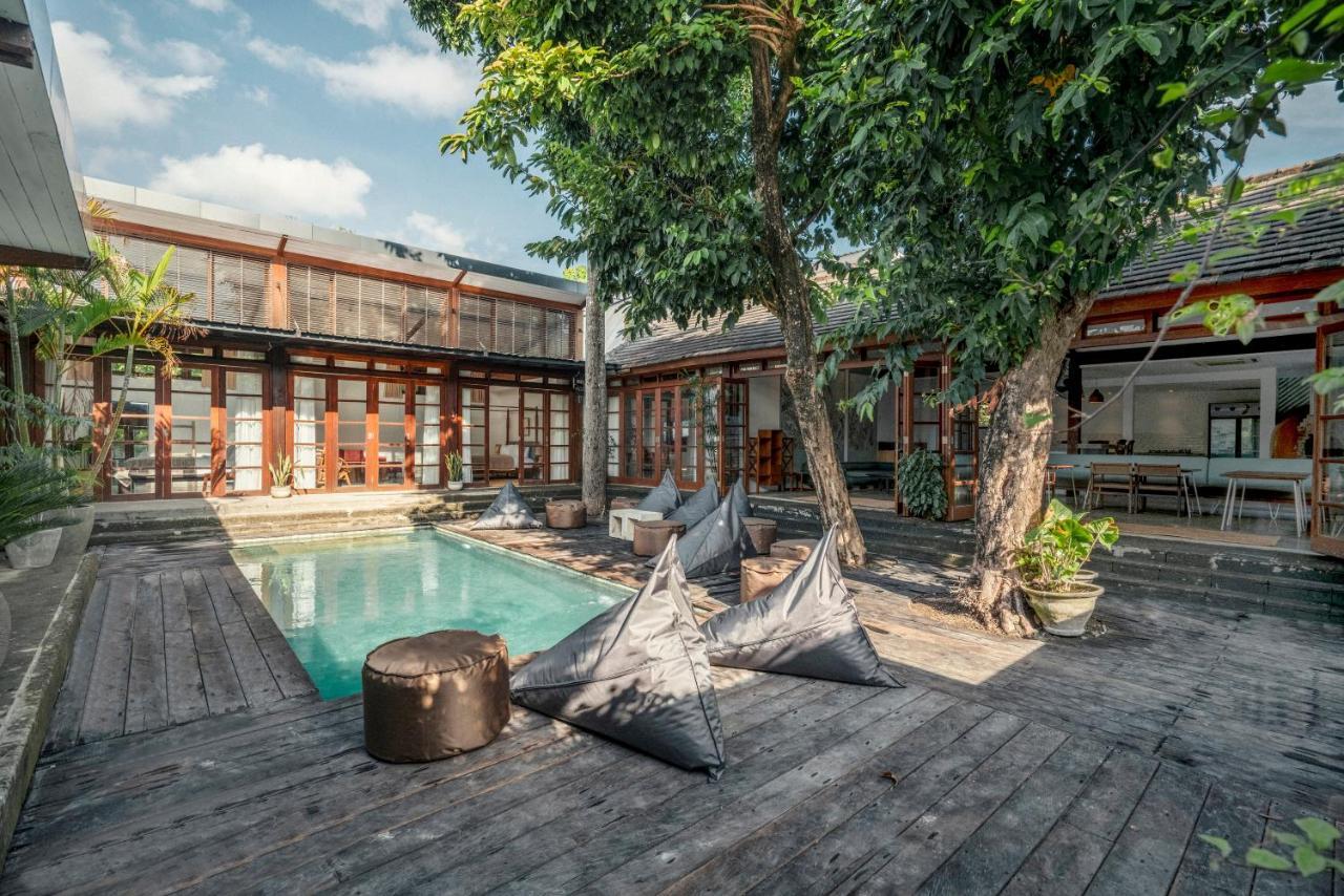 Batu Belig Living Managed By Cpm Bali Apartment Seminyak  Exterior photo